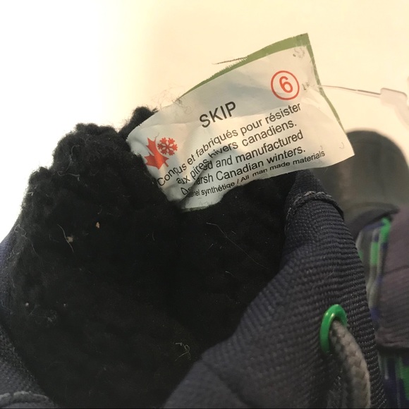 🛍 Kids Winter Boots (Size 6) - Picture 7 of 7